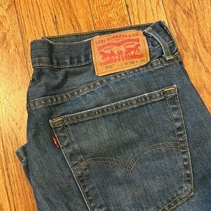 Levi’s Strauss & Co 559